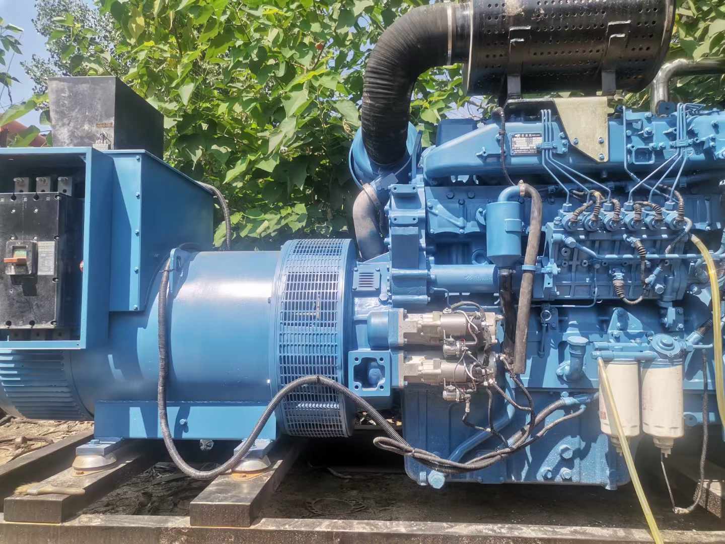 通州详细说明降低 800kW 柴油发电机输出电流波动的方法